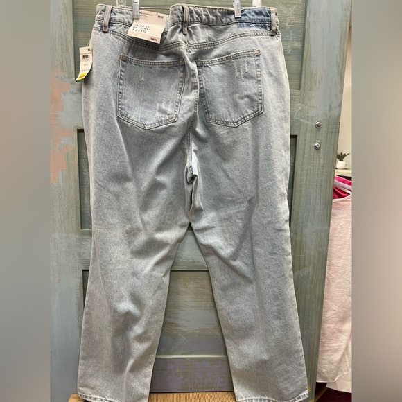 And Now This straight high-rise jeans - Picture 2 of 3